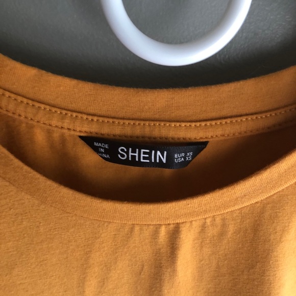 SHEIN tee - Picture 2 of 4
